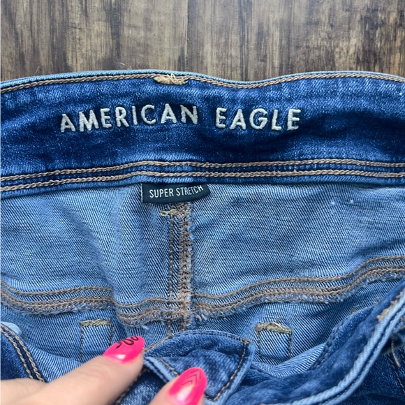 American Eagle- Flare Super Stretch Medium Wash Jeans - Picture 6 of 8